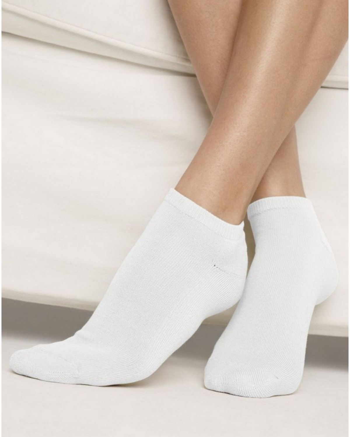 Hanes white ankle socks for women